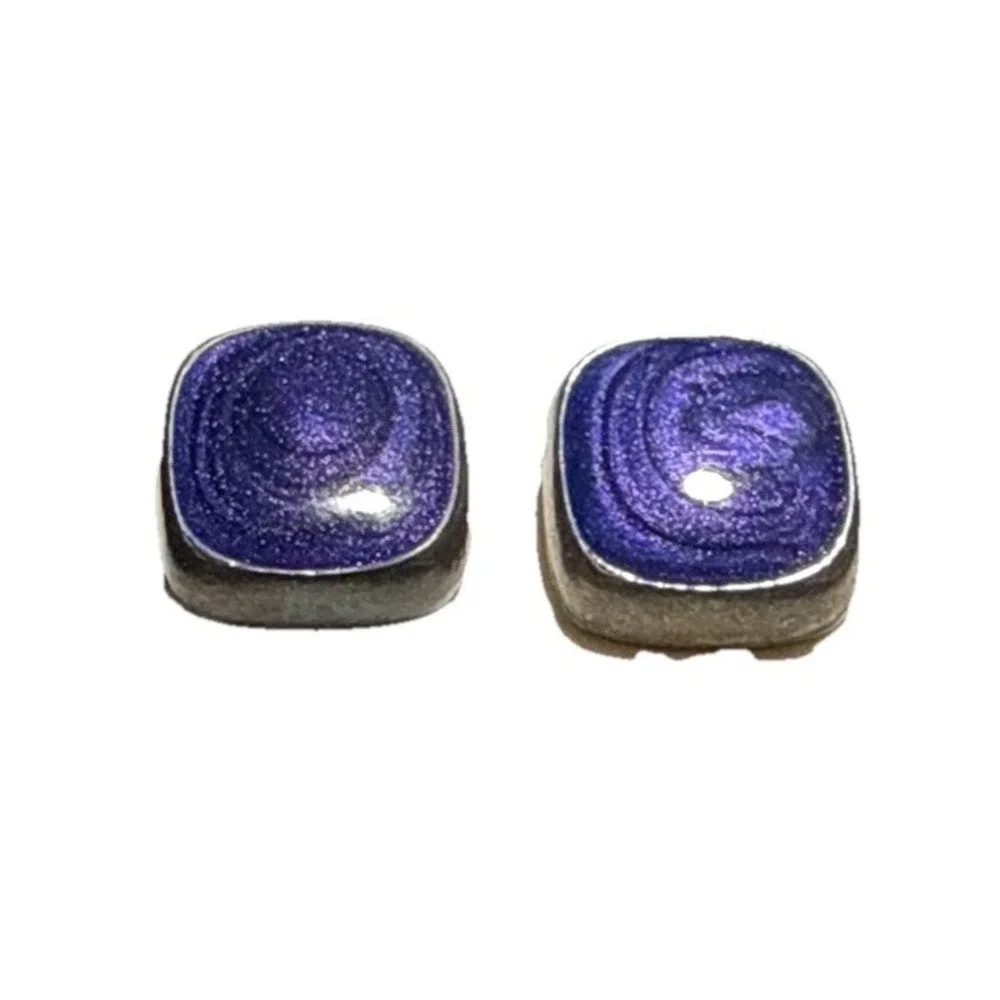 Vintage Shimmering Indigo Blue Stud Pierced Earrings J15-16